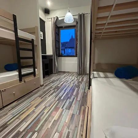 Boutique Square Albergue *