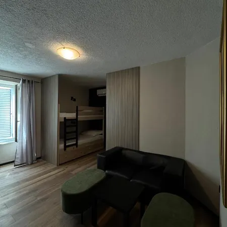 Albergue Boutique Square Trogir